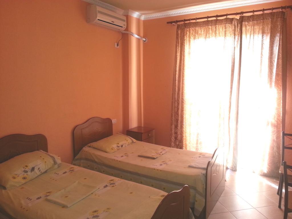 Hotel Palma Durrës Camera foto