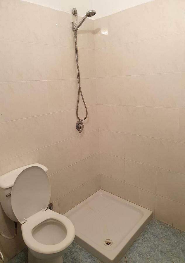 Hotel Palma Durrës Esterno foto