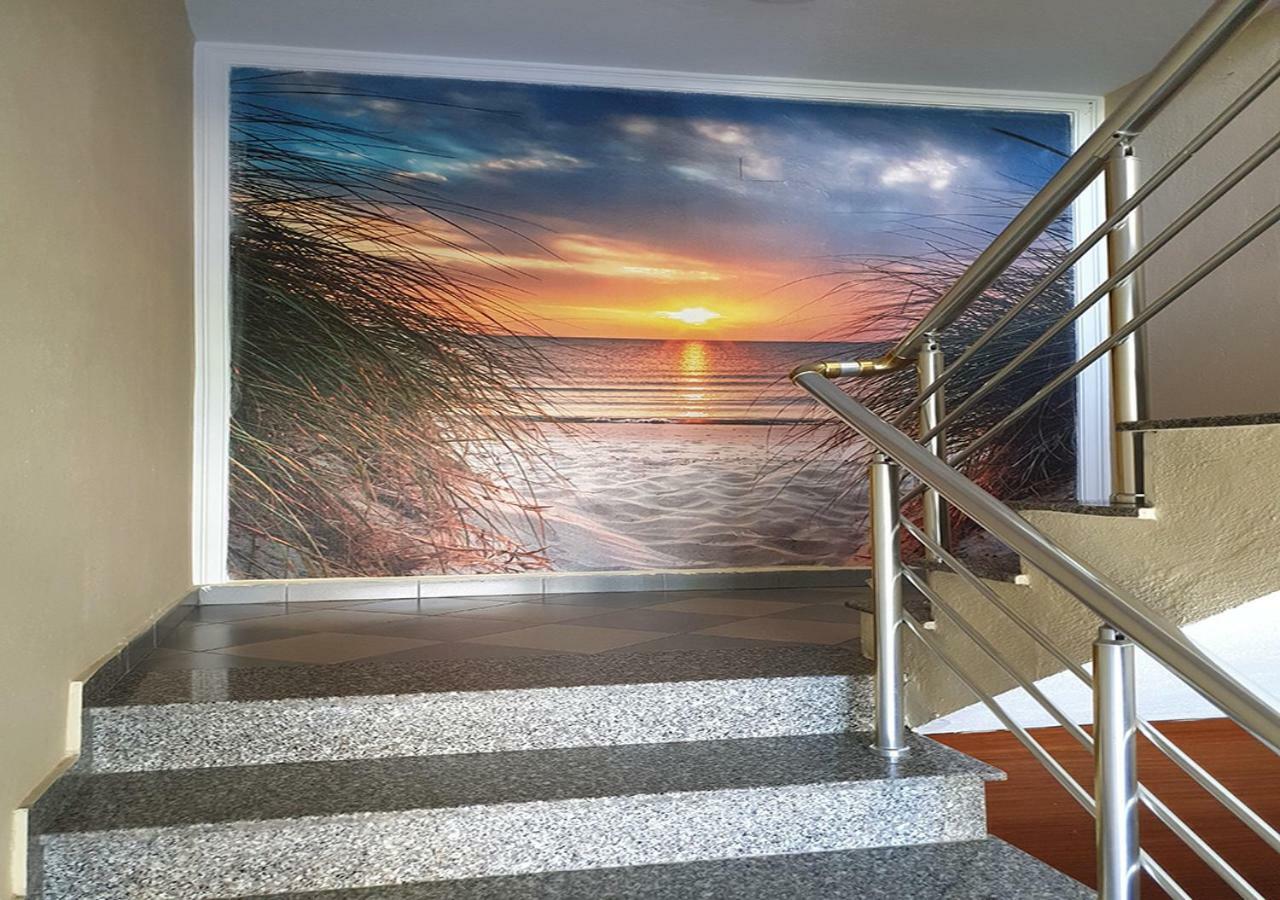 Hotel Palma Durrës Esterno foto